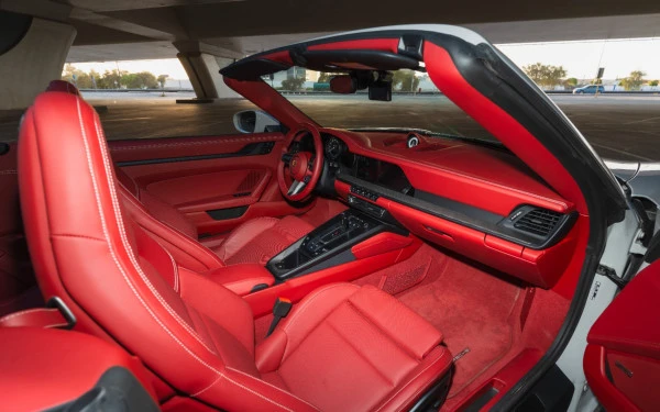 Porsche 911 Carrera GTS (Silver), 2024