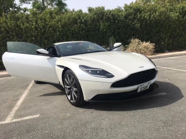 Aston Martin DB11 (White), 2018