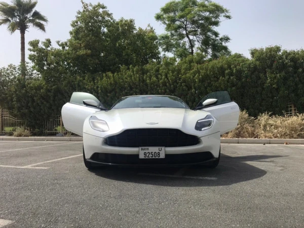 Aston Martin DB11 (White), 2018