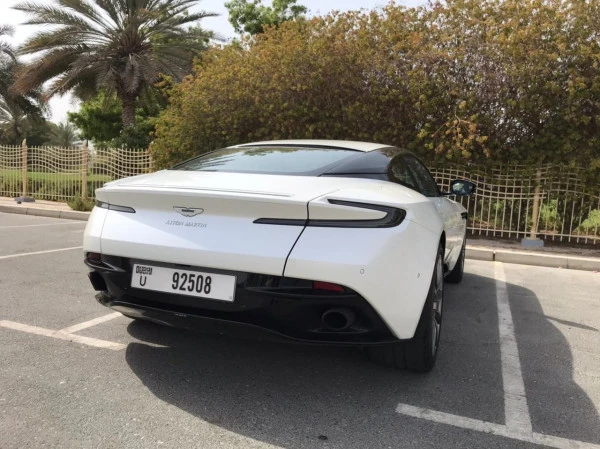 Aston Martin DB11 (White), 2018