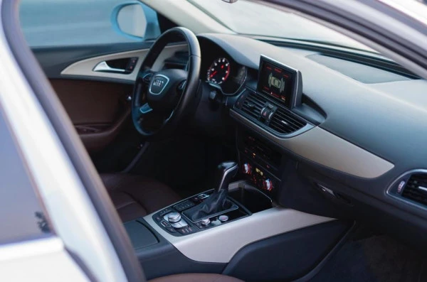 Audi A6 (White), 2016
