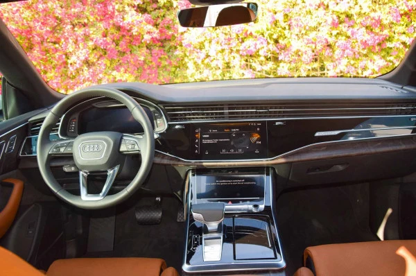 Audi Q8 (White), 2019