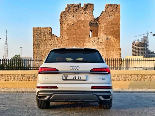 Audi Q7 (White), 2020