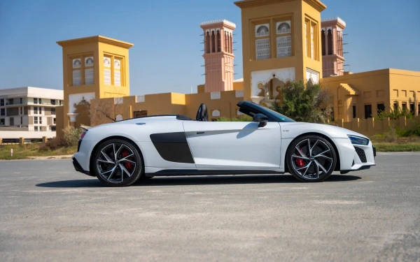 Audi R8 Spyder (White), 2024