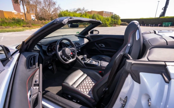 Audi R8 Spyder (White), 2024