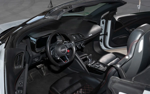 Audi R8 Spyder (White), 2024