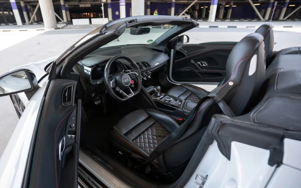 Audi R8 Spyder (White), 2024