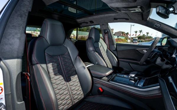 Audi RSQ8 (White), 2021