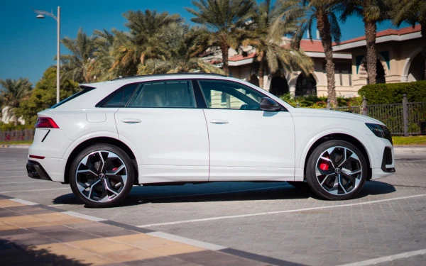 Audi RSQ8 (White), 2021