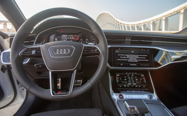 Audi RS6 (White), 2022