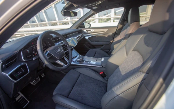 Audi RS6 (White), 2022