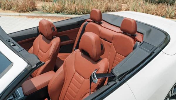 BMW 430i cabrio (White), 2021
