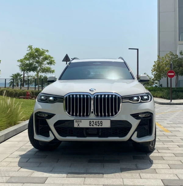 BMW X7 (White), 2021