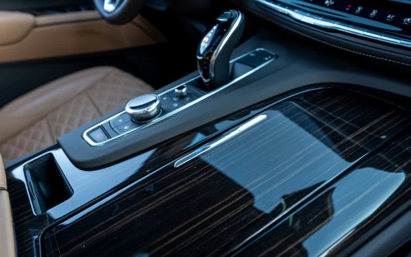 Cadillac Escalade (White), 2021