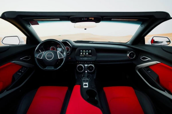 Chevrolet Camaro V6 (White), 2021
