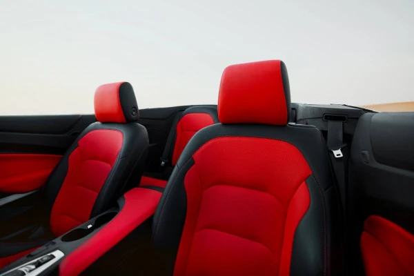 Chevrolet Camaro V6 (White), 2021