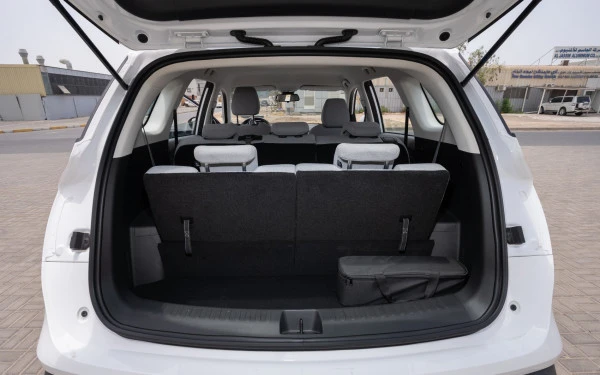 Chevrolet Captiva (White), 2024