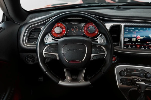 Dodge Challenger V8 Hellcat (Red), 2018