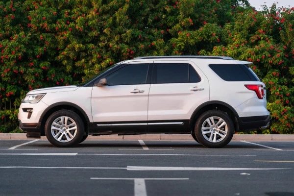 Ford Explorer (White), 2019
