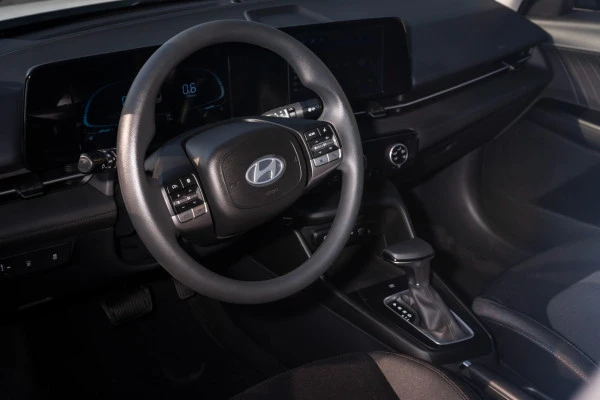 Hyundai Accent (White), 2024