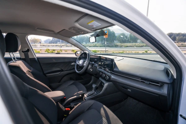 Hyundai Accent (White), 2024