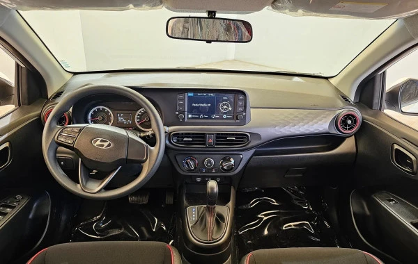 Hyundai i10 (White), 2025