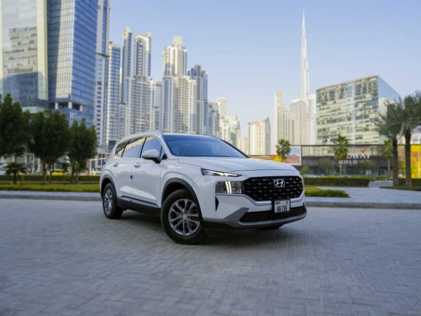 Hyundai Santa Fe (White), 2023