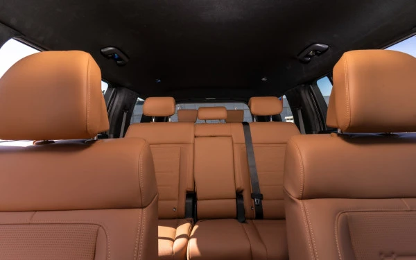 Hyundai Santa Fe (White), 2025