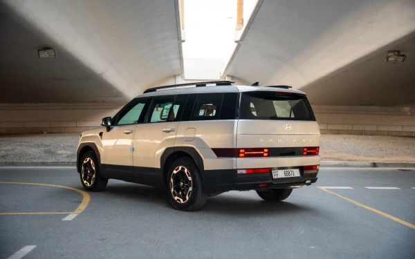 Hyundai Santa Fe (Silver), 2025