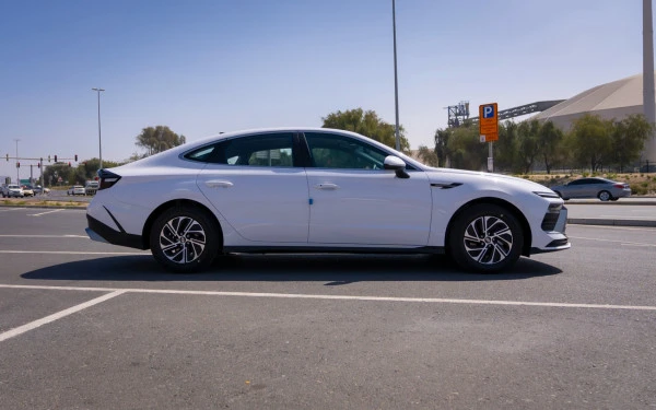 Hyundai Sonata (White), 2024