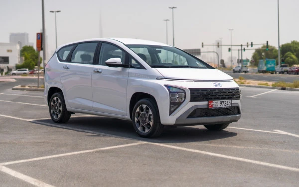 Hyundai Stargazer (White), 2024