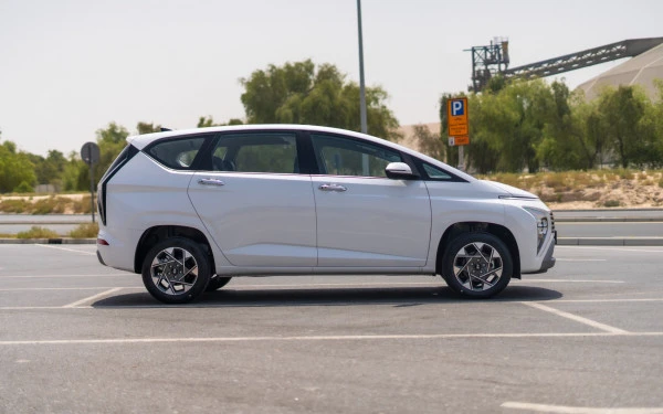 Hyundai Stargazer (White), 2024