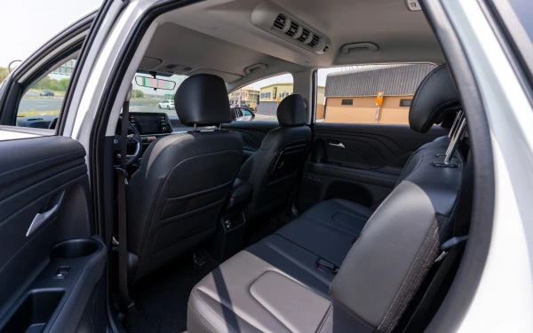 Hyundai Stargazer (White), 2024