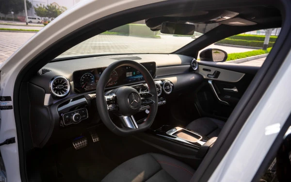 Mercedes A200 (White), 2025