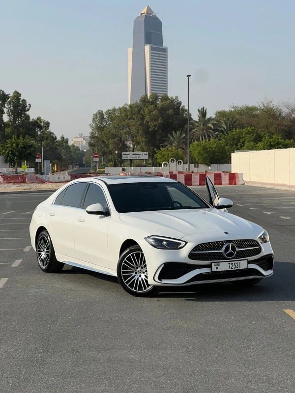 Mercedes C 220 (White), 2025