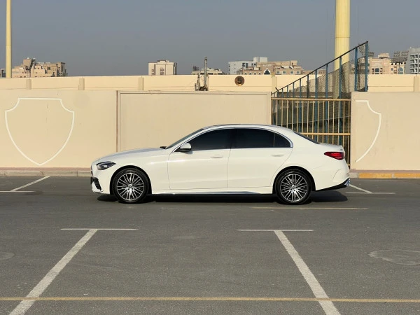 Mercedes C 220 (White), 2025