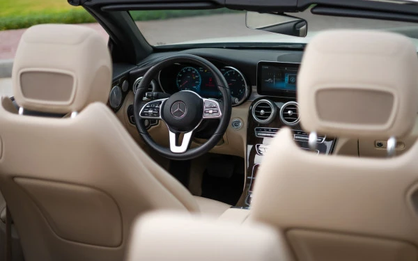 Mercedes C300 cabrio (Weiß), 2021