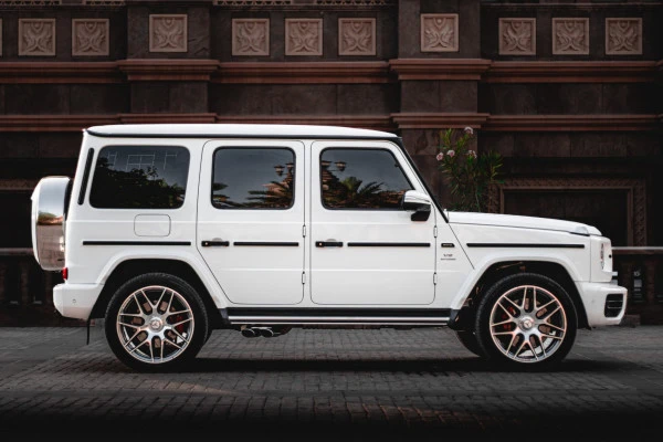 مرسيدس G63 AMG (أبيض), 2022