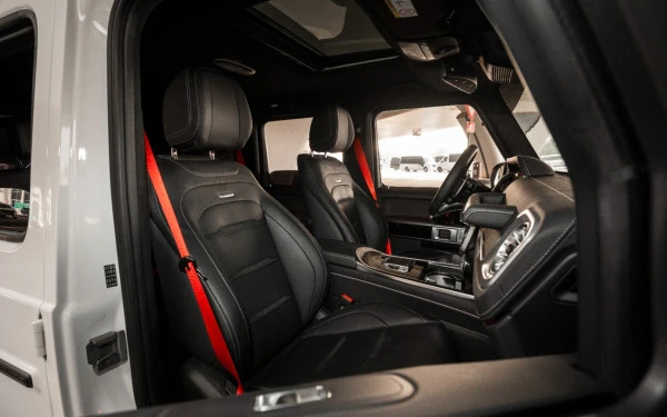 Mercedes G63 AMG (White), 2025