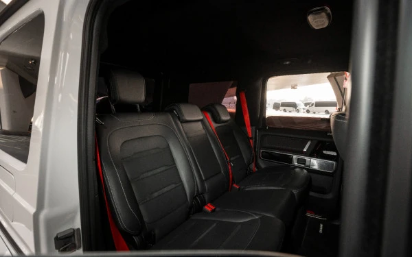 Mercedes G63 AMG (White), 2025