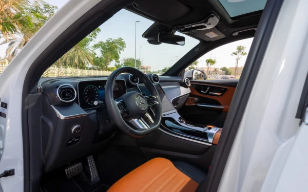 Mercedes GLC 200 SUV (White), 2024