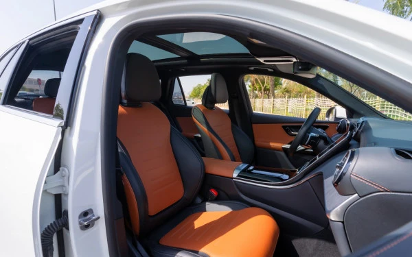 Mercedes GLC 200 SUV (White), 2024