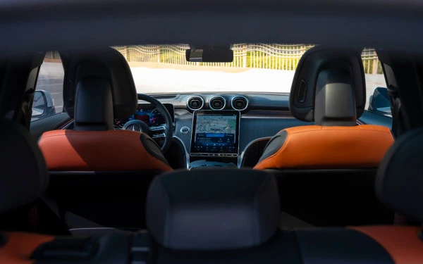 Mercedes GLC 200 SUV (White), 2024