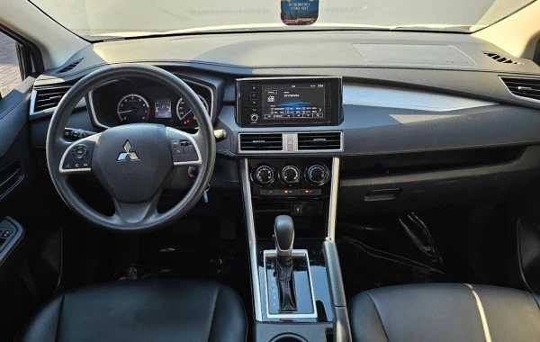 Mitsubishi Xpander (White), 2024