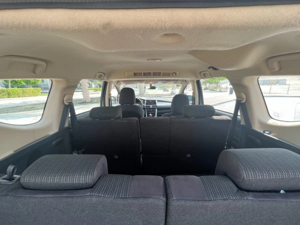 Mitsubishi Xpander (White), 2025