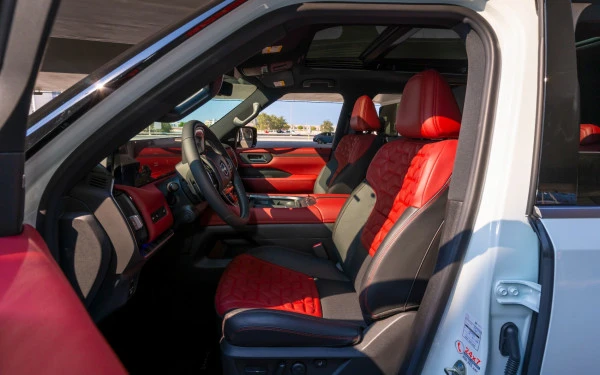 Nissan Patrol Platinum V6 (White), 2025