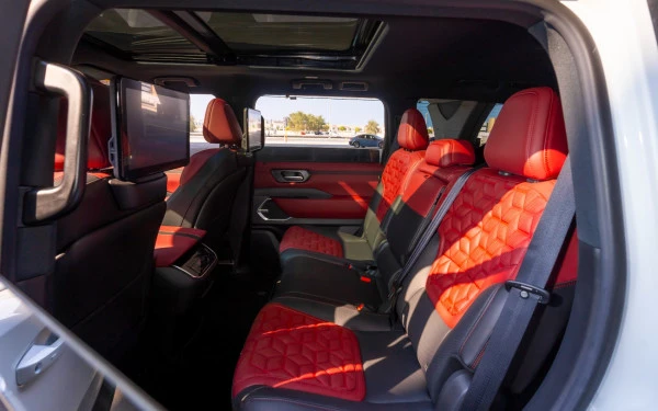 Nissan Patrol Platinum V6 (White), 2025