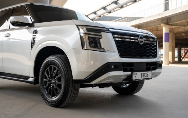 Nissan Patrol Platinum V6 (White), 2026