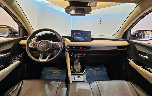 Toyota Yaris (White), 2023