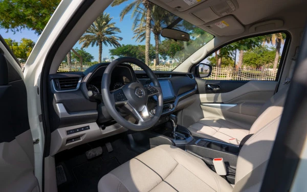 Nissan Xterra (White), 2025